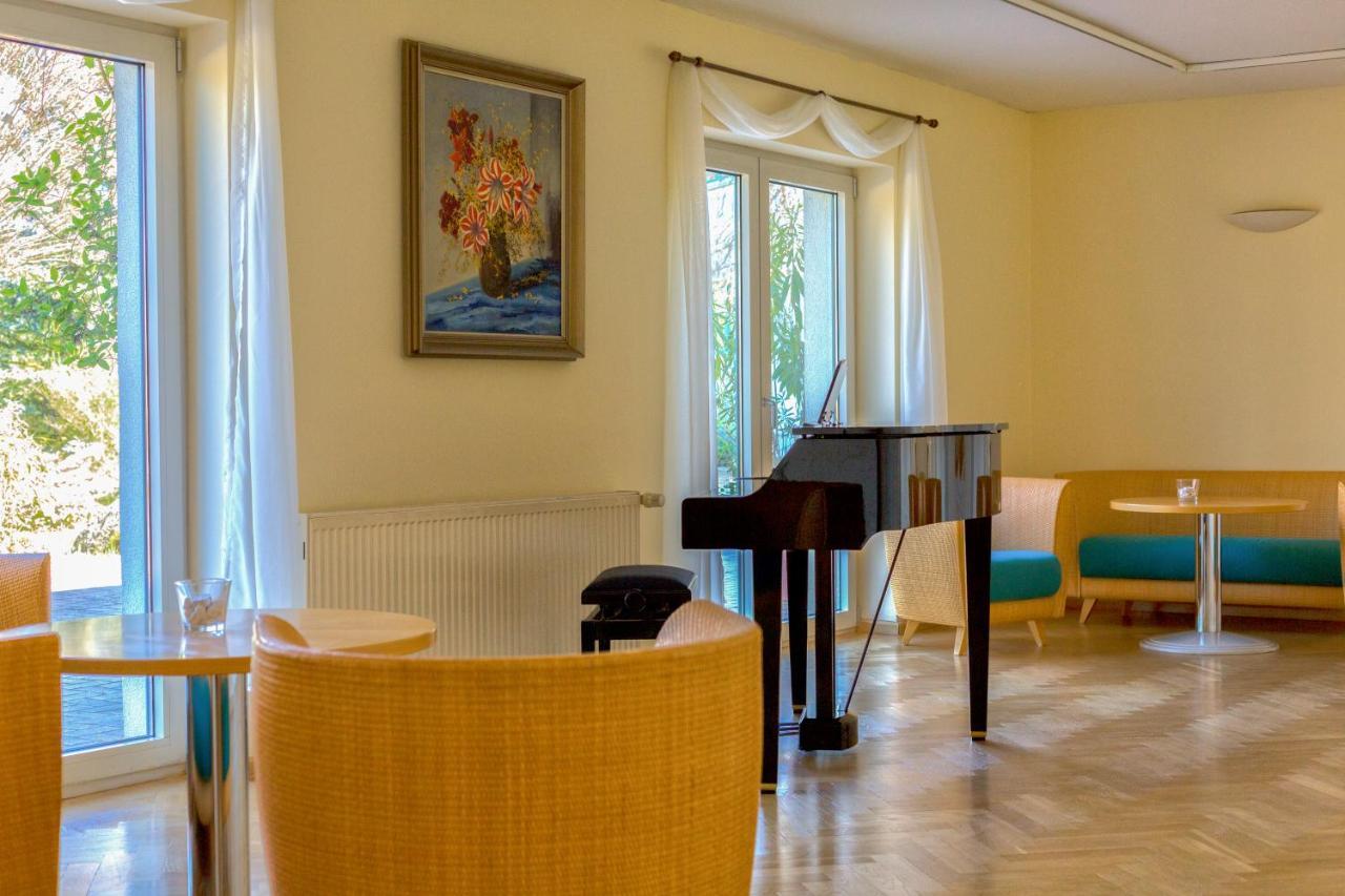 Seepark Hotel Am Wandlitzsee 外观 照片