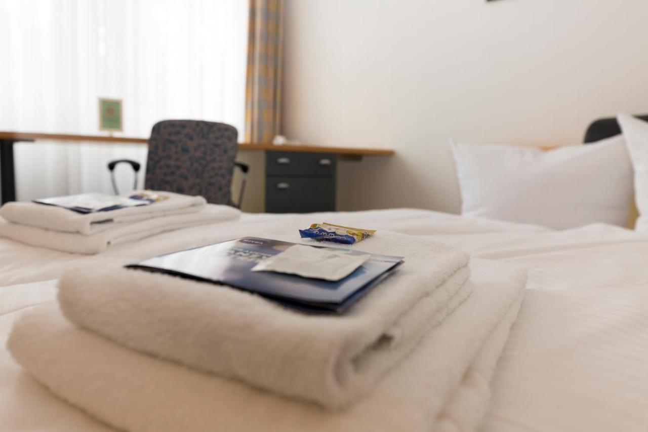Seepark Hotel Am Wandlitzsee 外观 照片