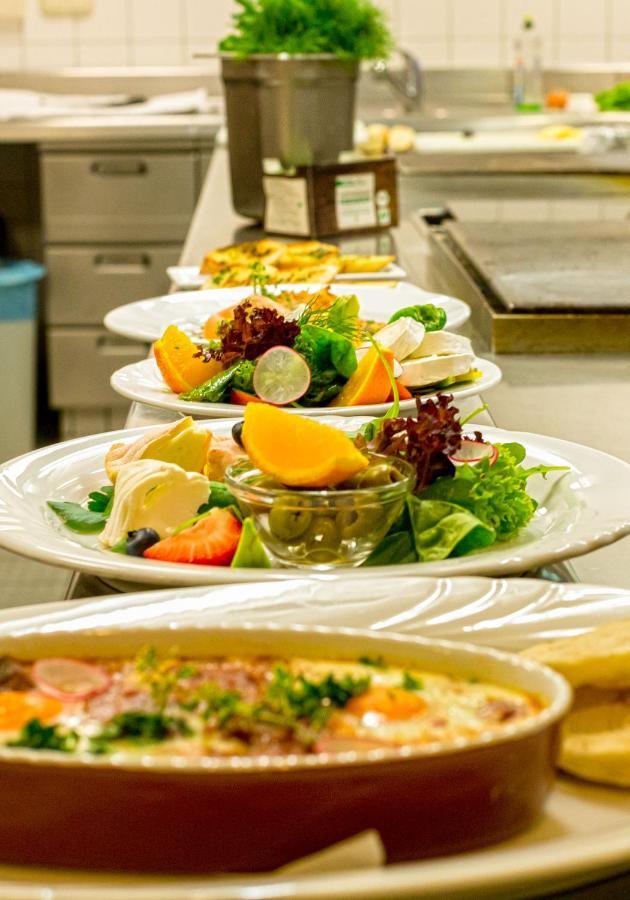 Seepark Hotel Am Wandlitzsee 外观 照片