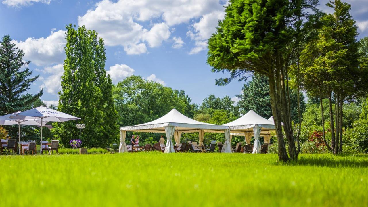Seepark Hotel Am Wandlitzsee 外观 照片